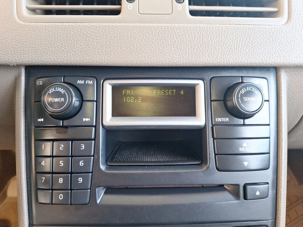 Volvo XC90 2005 Musta