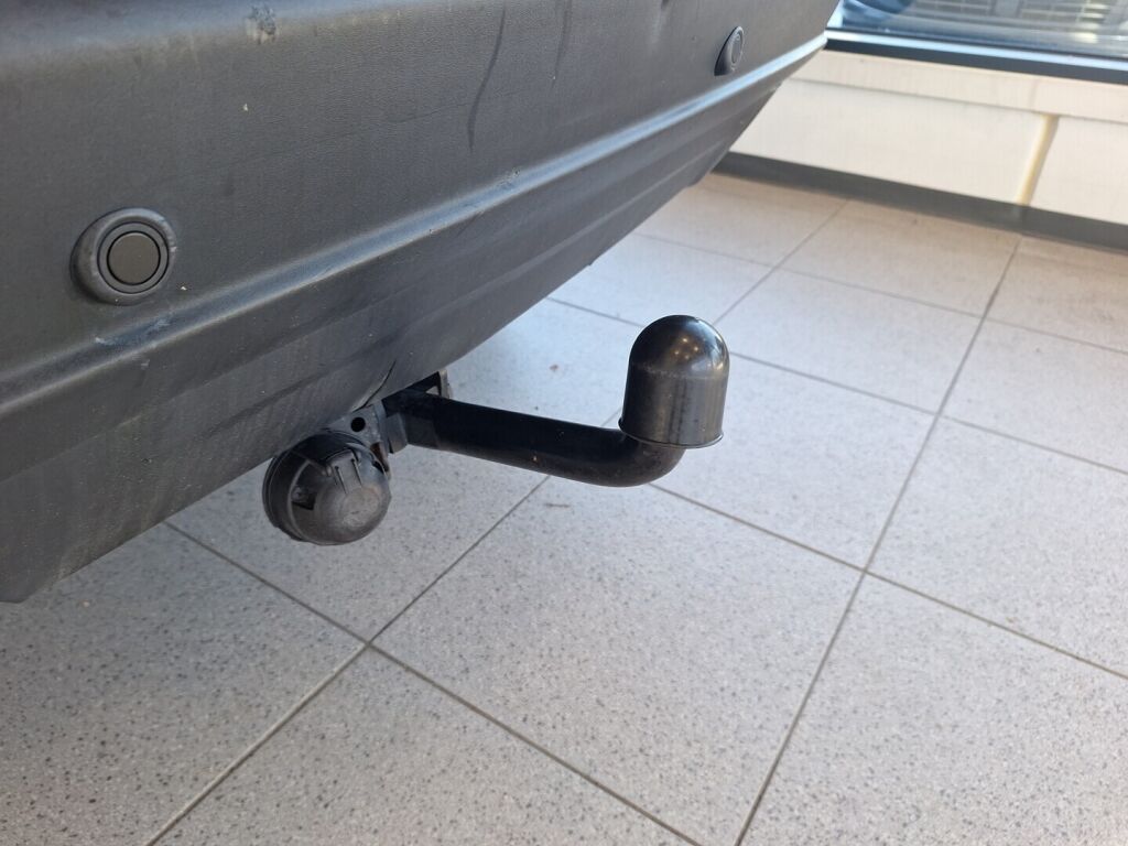 Volvo XC90 2005 Musta