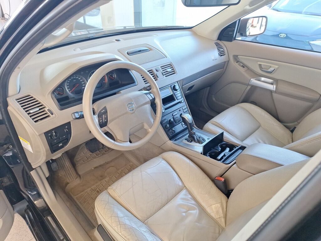 Volvo XC90 2005 Musta