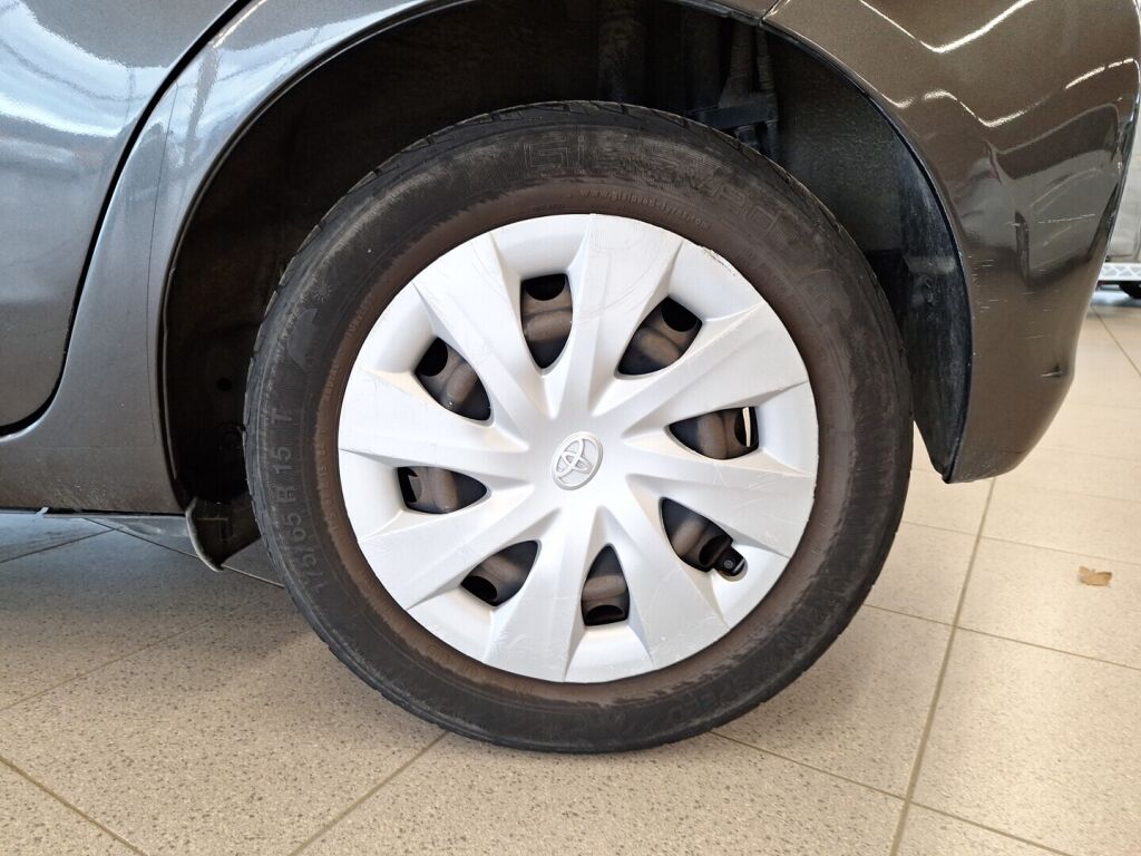 Toyota Yaris 2013 Harmaa