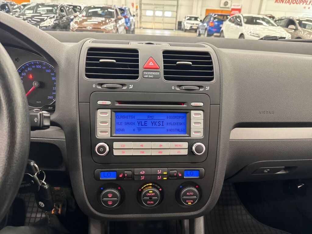 Volkswagen Jetta 2007 Ruskea (beige)