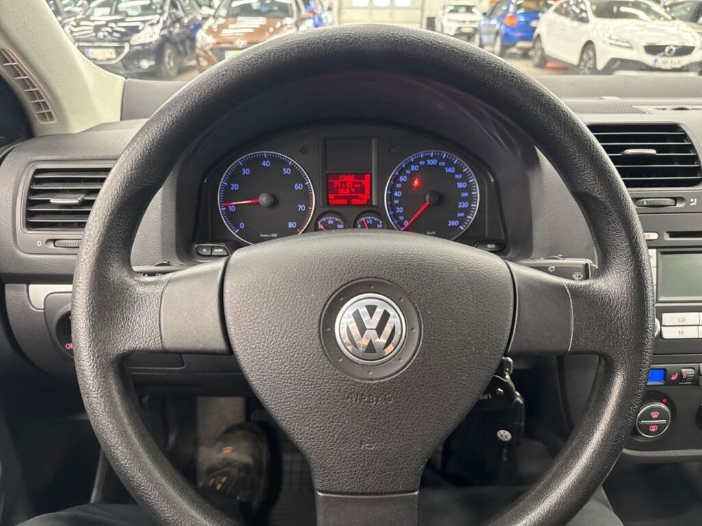 Volkswagen Jetta 2007 Ruskea (beige)