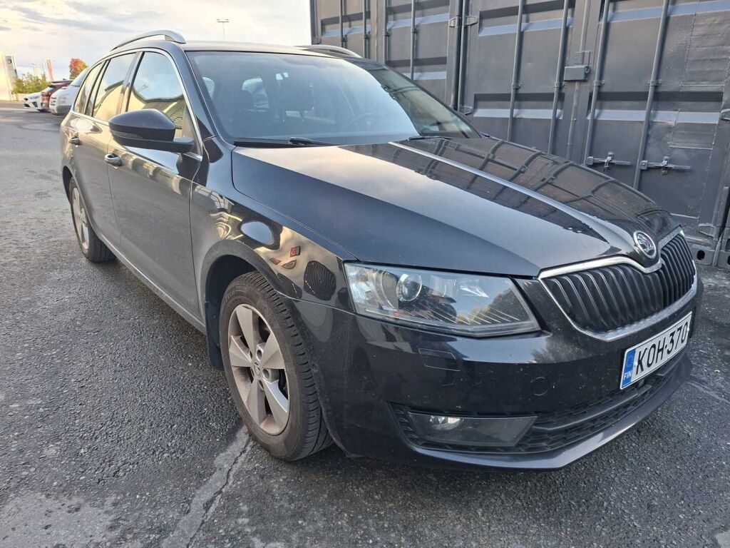 Skoda Octavia 2017 Musta