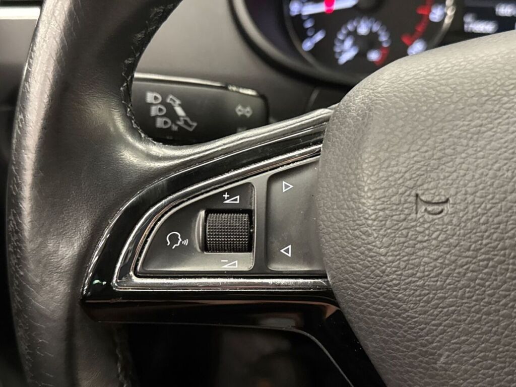 Skoda Octavia 2017 Musta