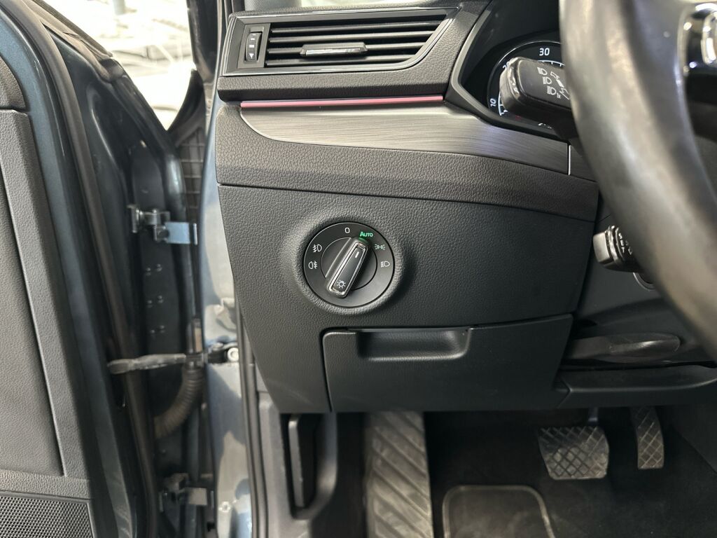 Skoda Superb 2017 Harmaa