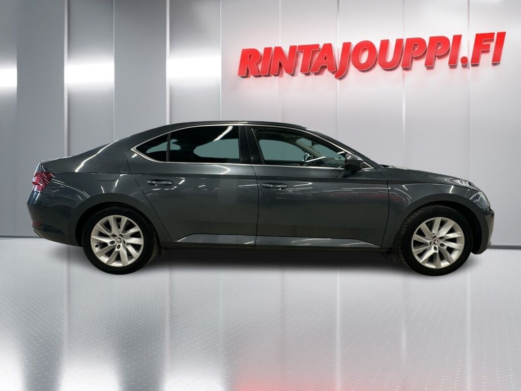 Skoda Superb 2017 Harmaa