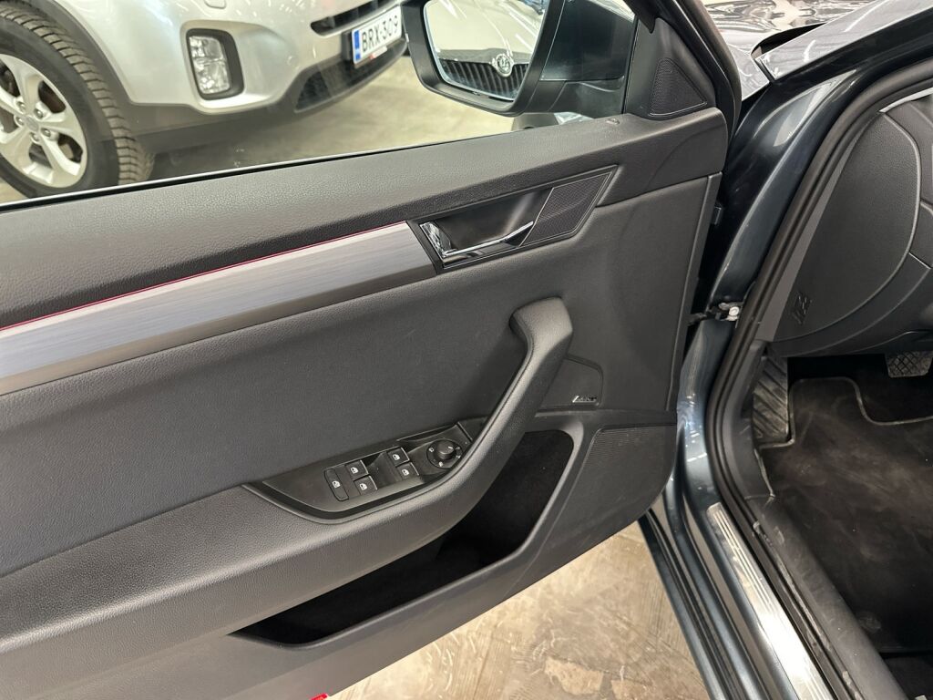 Skoda Superb 2017 Harmaa