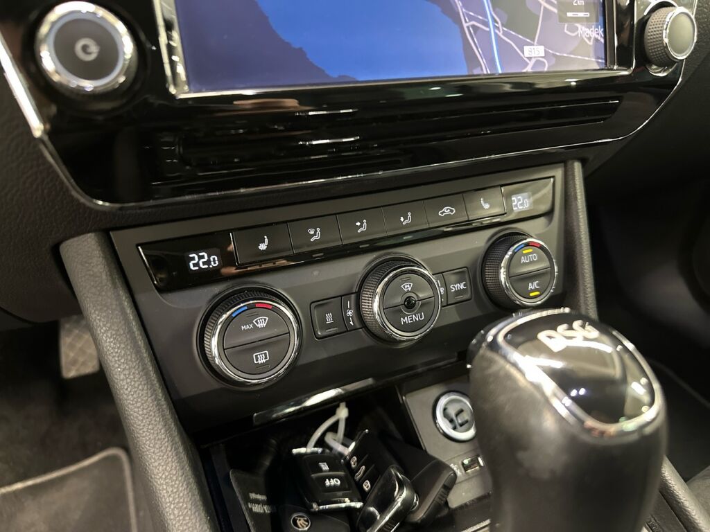 Skoda Superb 2017 Harmaa