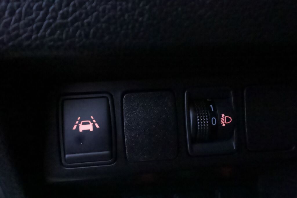 Nissan Qashqai 2017 Valkoinen