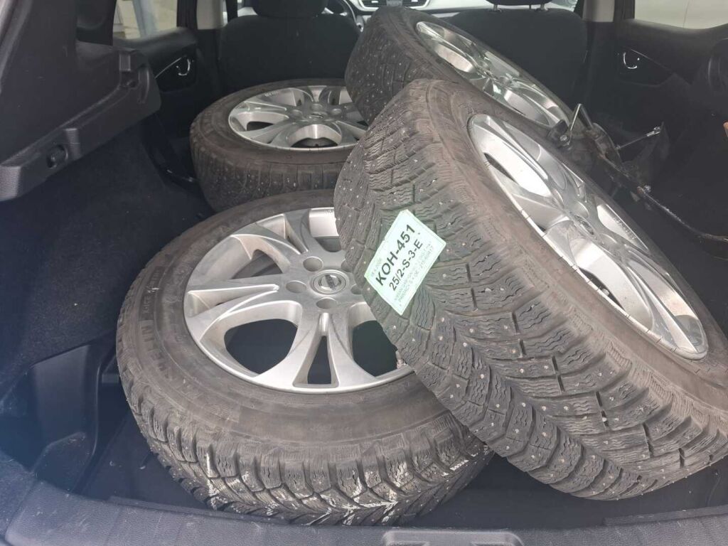 Nissan Qashqai 2017 Ruskea (beige)