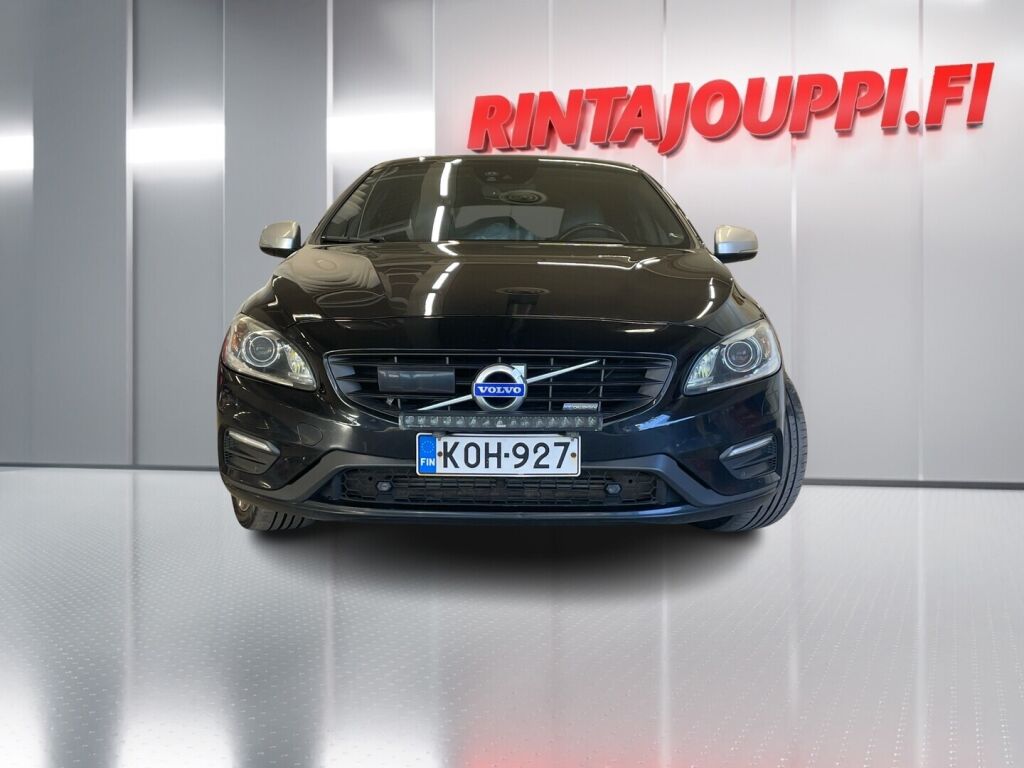 Volvo V60 2014 Musta