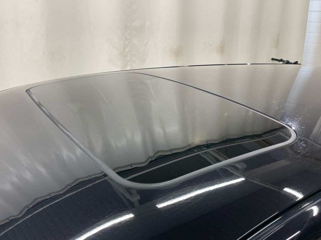 Volvo V60 2014 Musta