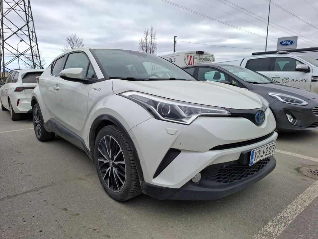 Toyota C-HR 2017 Valkoinen
