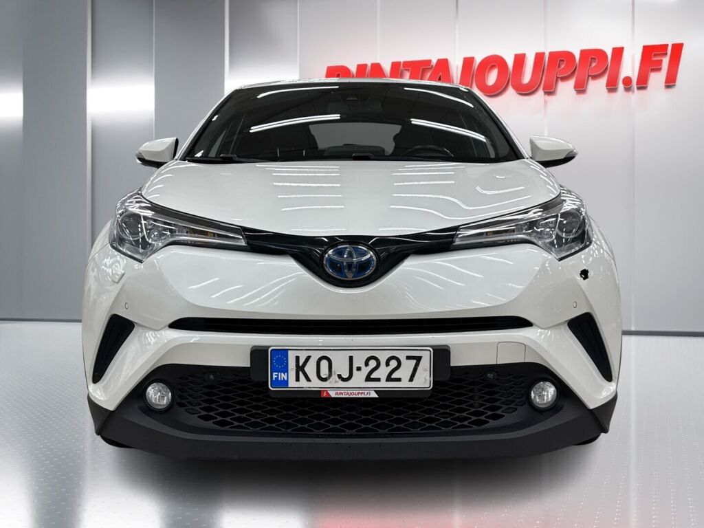 Toyota C-HR 2017 Valkoinen
