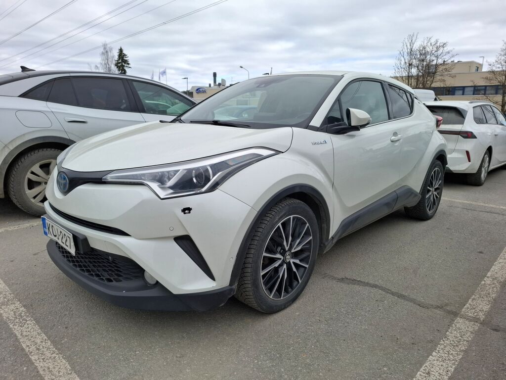 Toyota C-HR 2017 Valkoinen