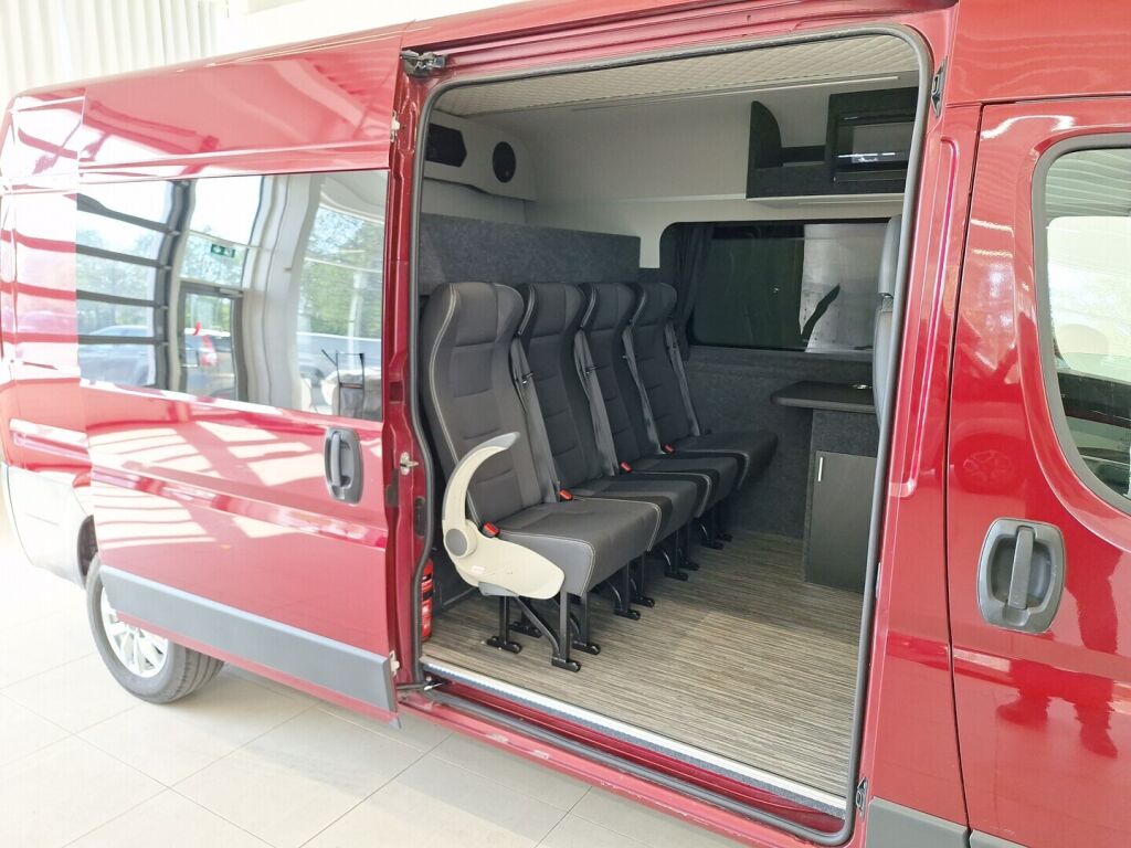Peugeot Boxer 2017 Punainen