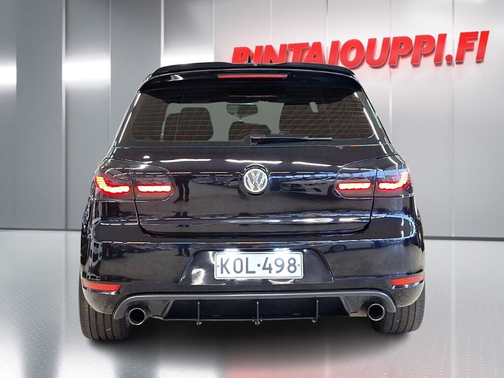 Volkswagen Golf 2013 Musta