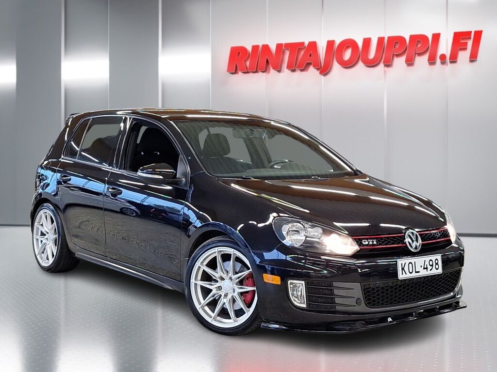 Volkswagen Golf 2013 Musta