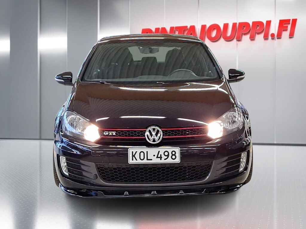 Volkswagen Golf 2013 Musta