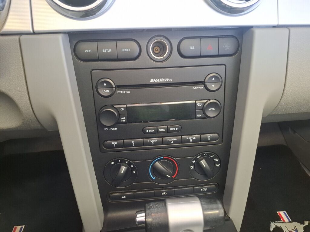 Ford Mustang 2007 Punainen