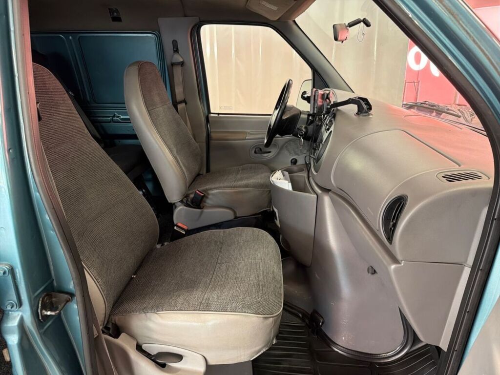 Ford Econoline 1998 