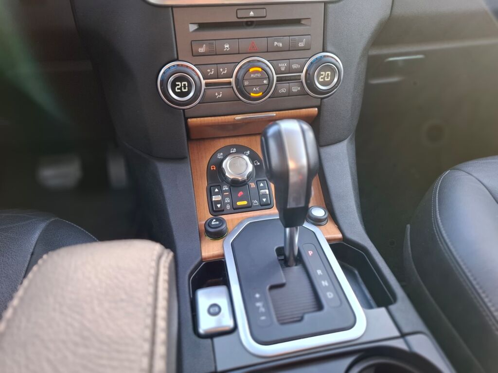 Land Rover Discovery 2010 Harmaa