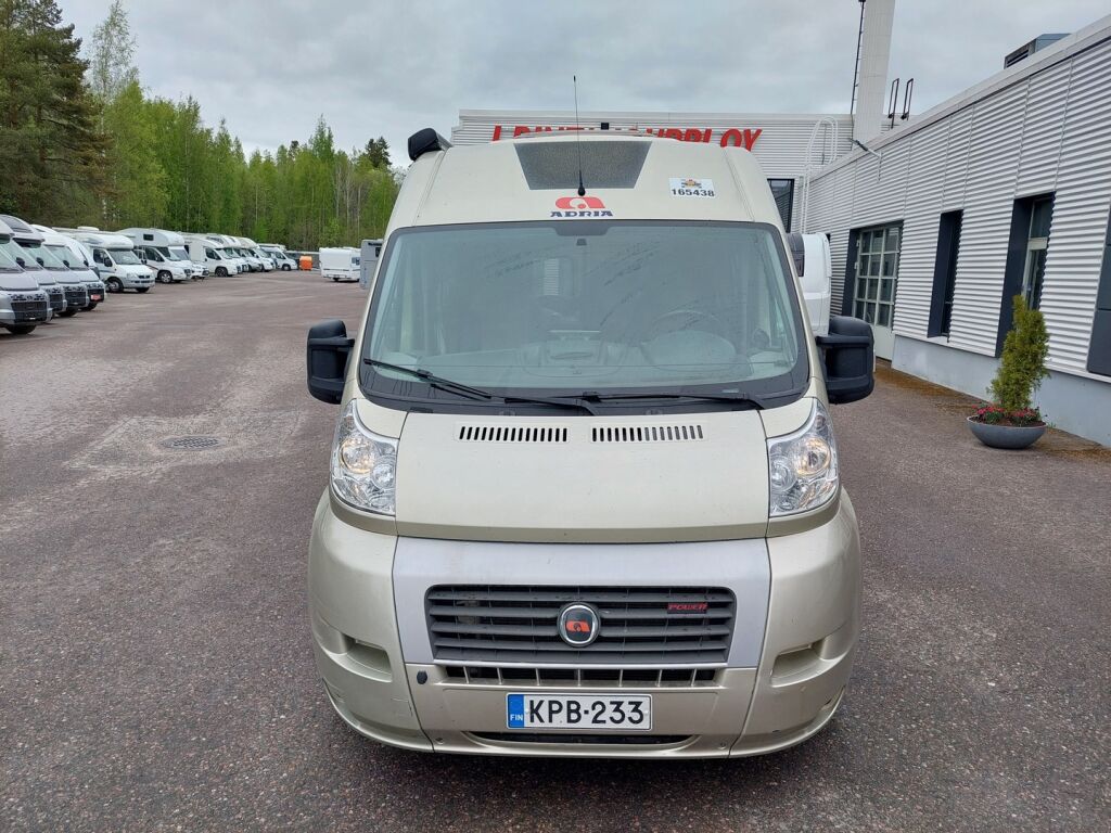 Adria Twin 600 SP 2010 Beige