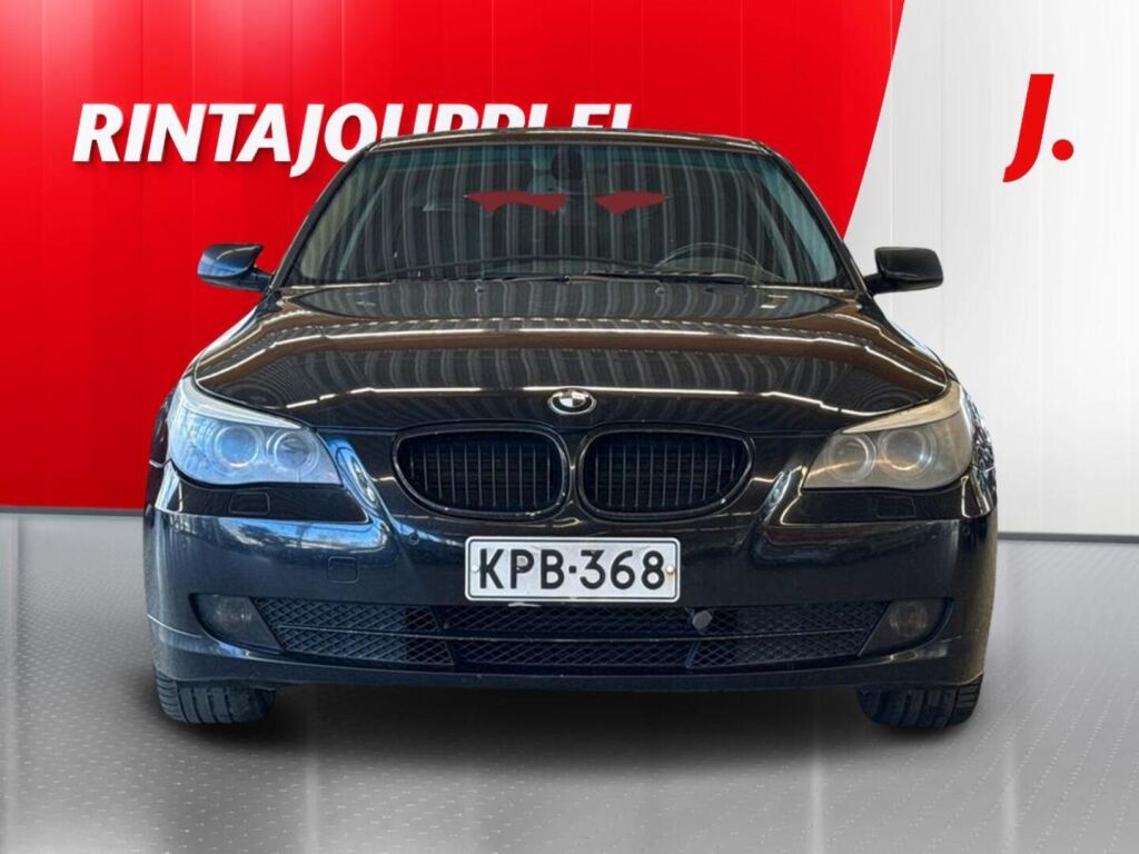 BMW 520 2009 Musta