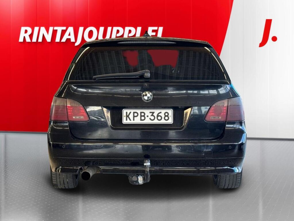 BMW 520 2009 Musta