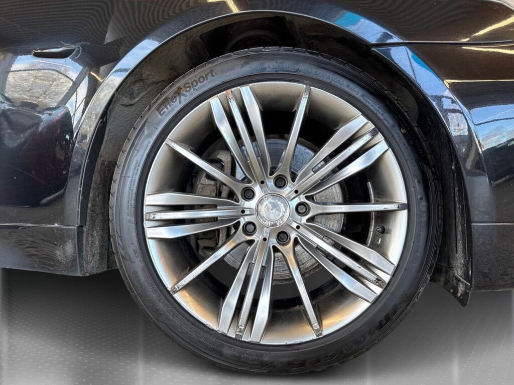 BMW 520 2009 Musta