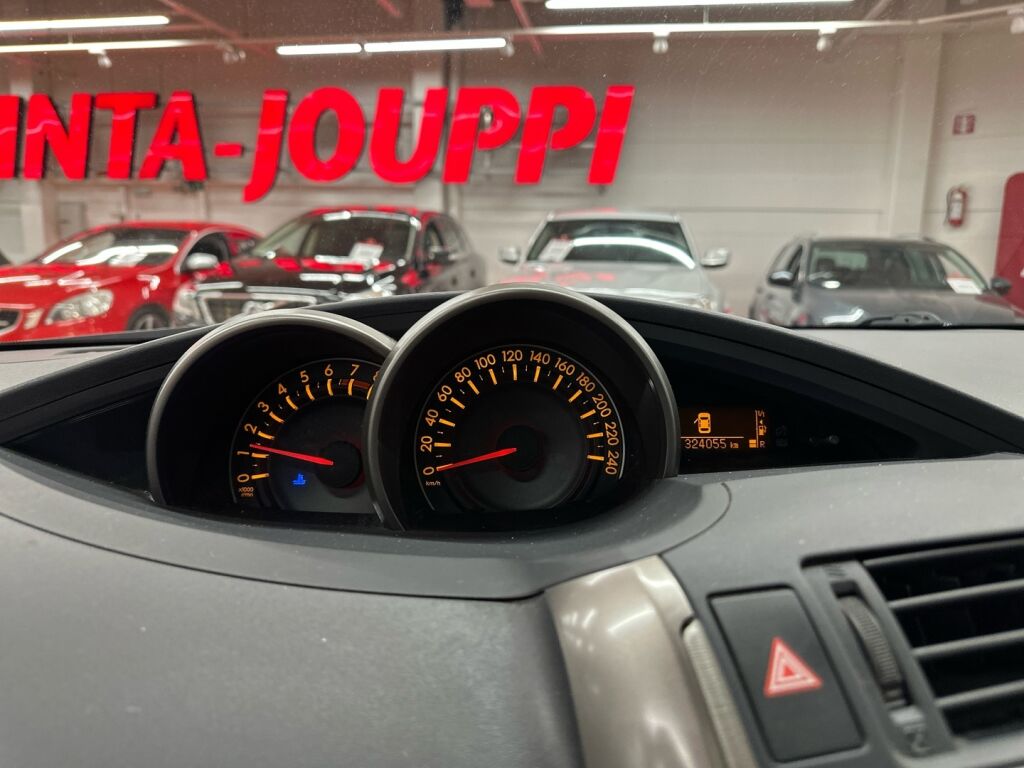 Toyota Verso 2009 Harmaa