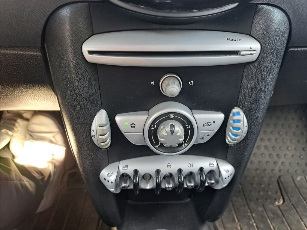 Mini Cooper 2009 Musta