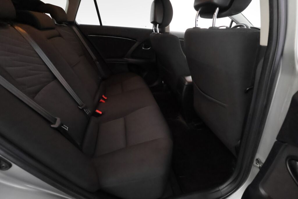 Toyota Avensis 2009 Harmaa