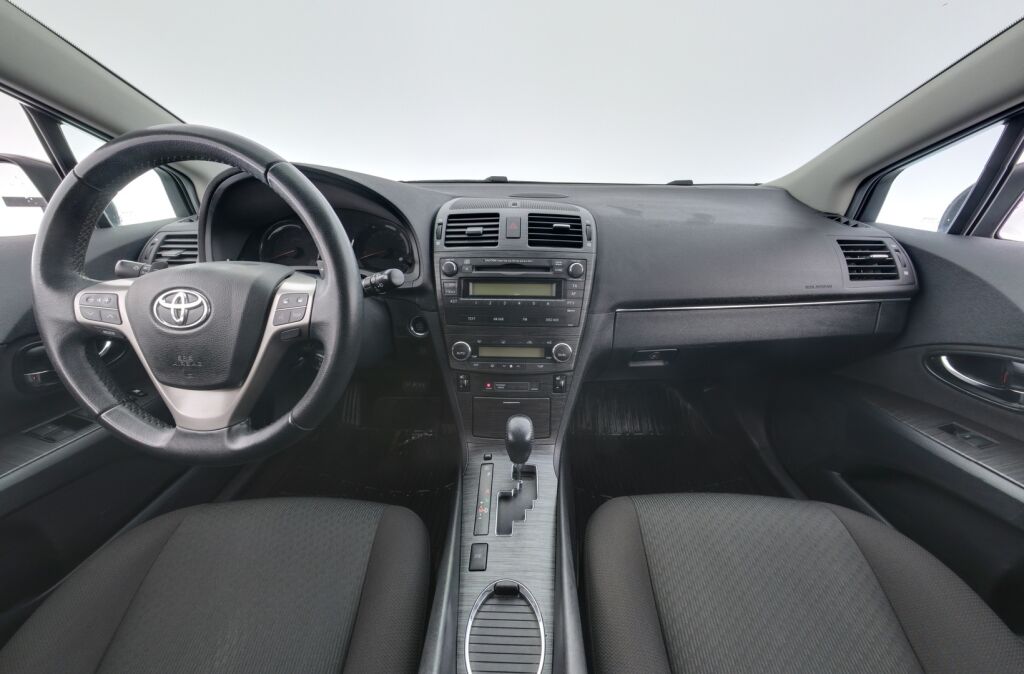 Toyota Avensis 2009 Harmaa