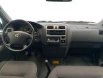 Toyota Hiace 2010 Valkoinen