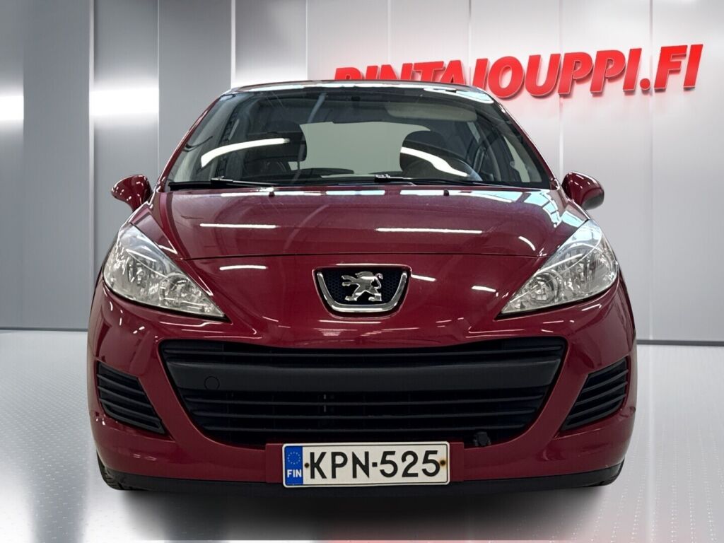 Peugeot 207 2011 Punainen