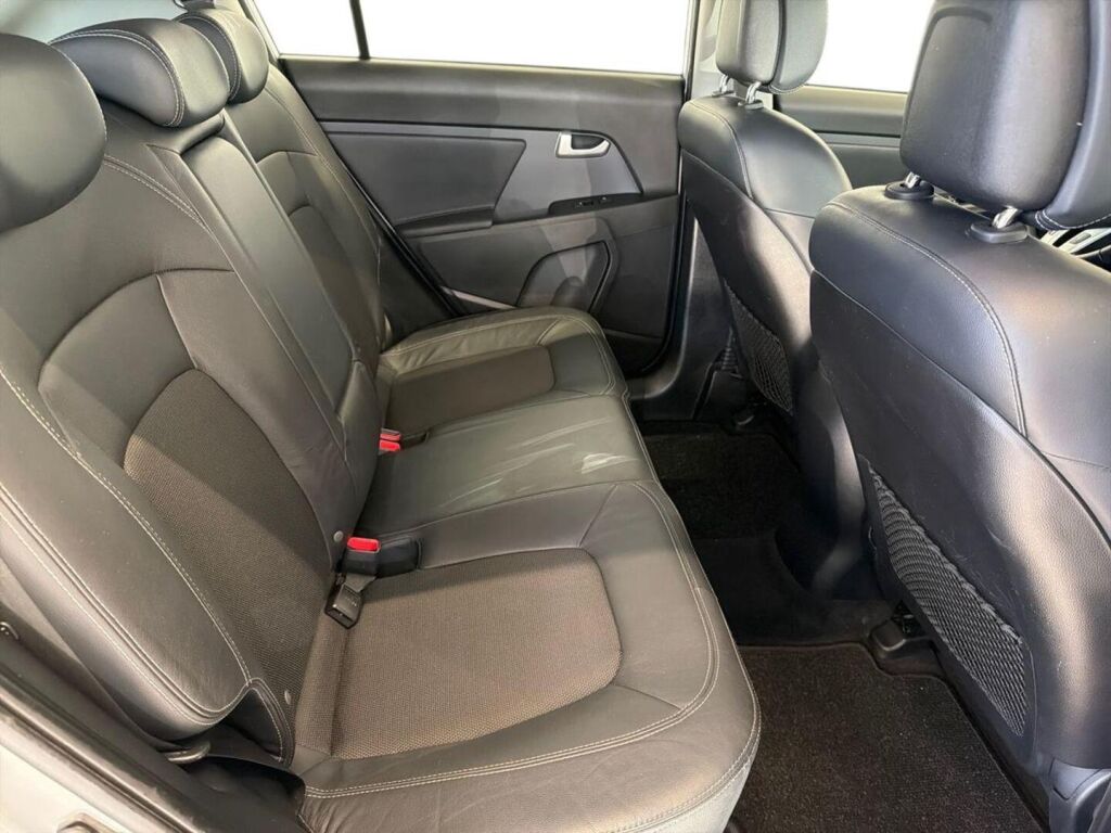 Kia Sportage 2011 Hopea