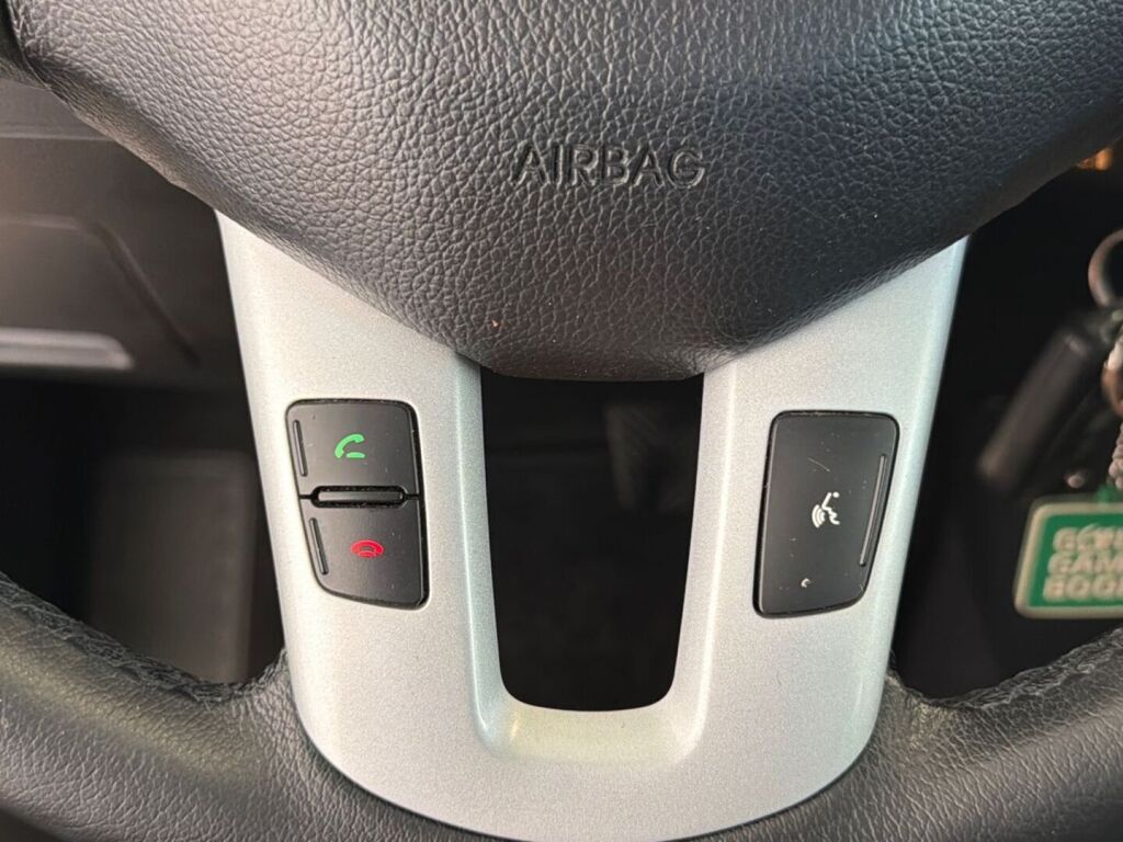 Kia Sportage 2011 Hopea