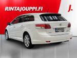 Toyota Avensis 2011 Valkoinen
