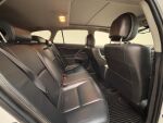 Toyota Avensis 2011 Valkoinen