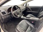 Toyota Avensis 2011 Valkoinen
