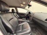 Toyota Avensis 2011 Valkoinen