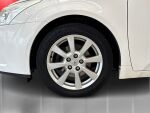 Toyota Avensis 2011 Valkoinen