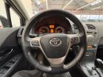 Toyota Avensis 2011 Valkoinen