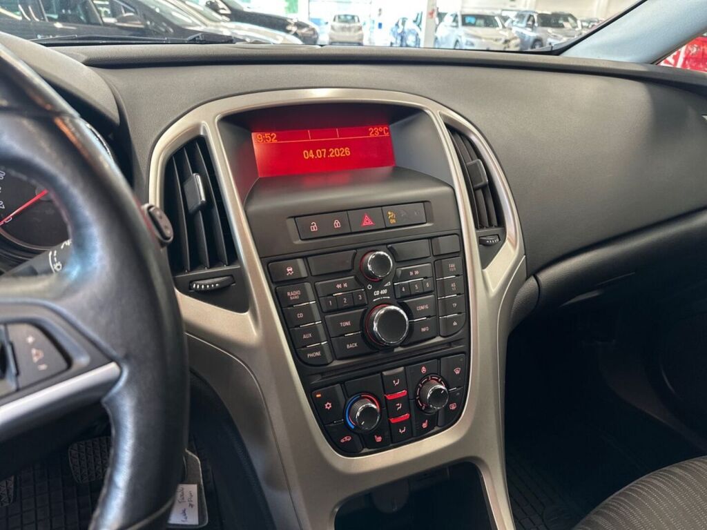 Opel Astra 2011 Harmaa