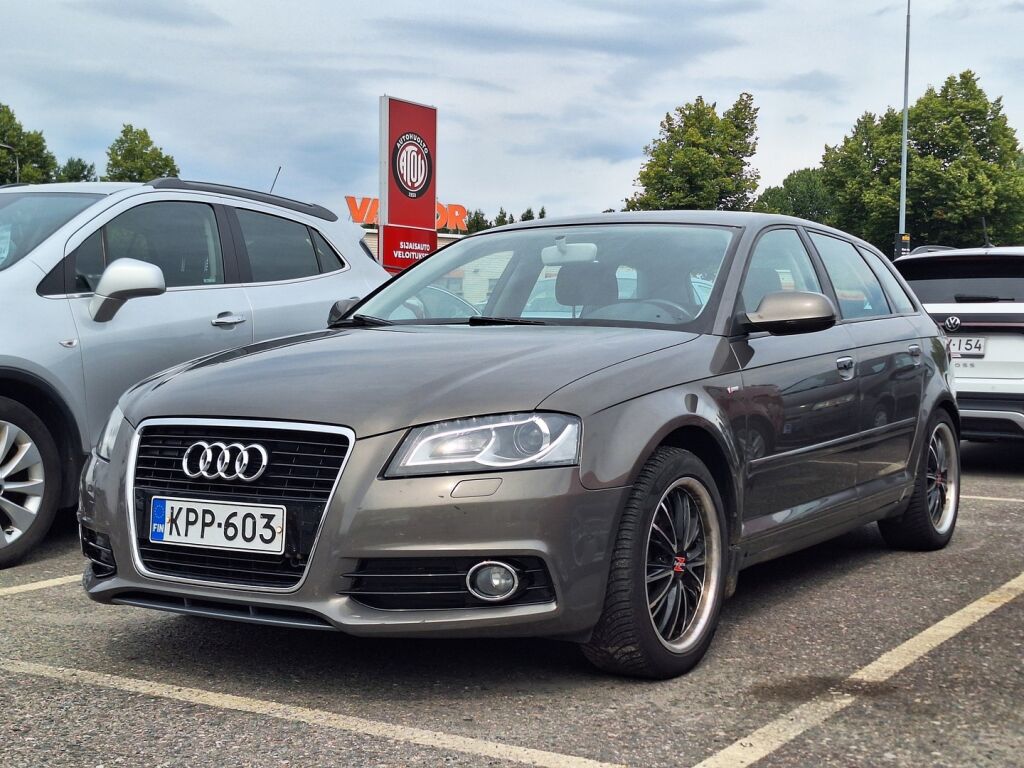 Audi A3 2011 Harmaa