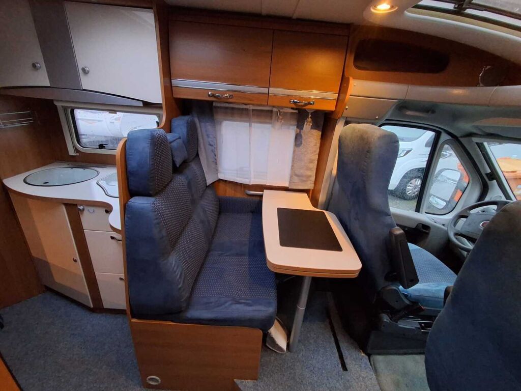 LMC LIBERTY CRUISER T 592 G 2011 Valkoinen