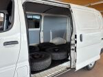 Toyota Hiace 2011 Valkoinen