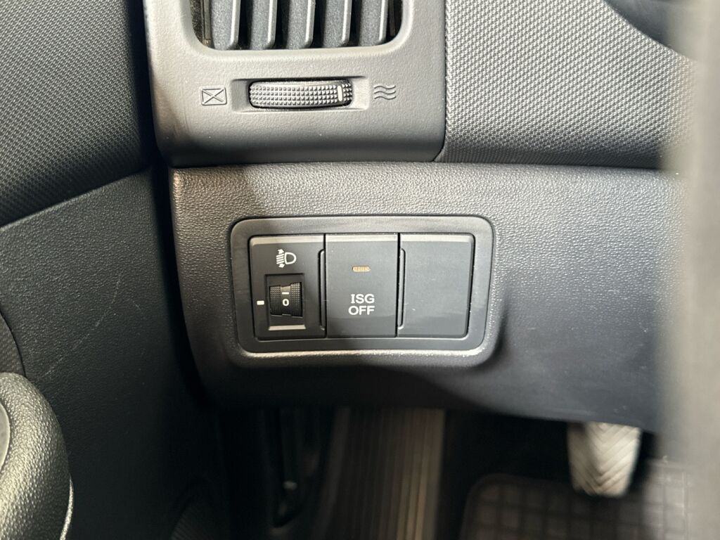 Hyundai i30 2011 Metalli musta