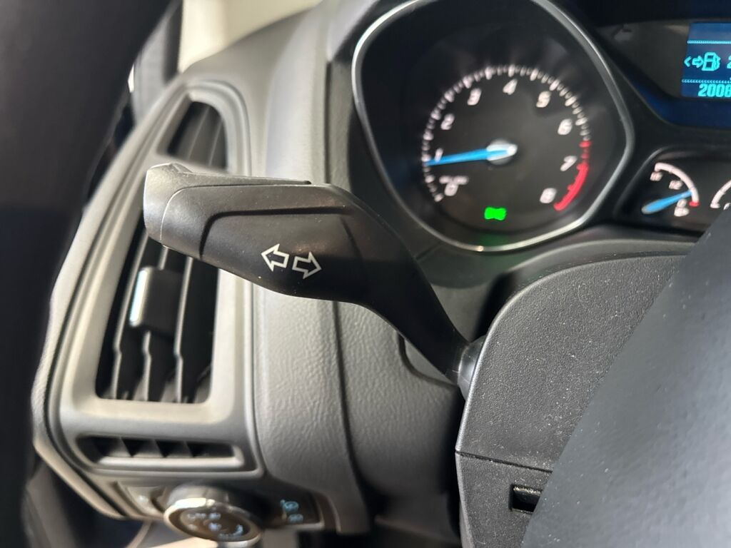 Ford Focus 2011 Sininen